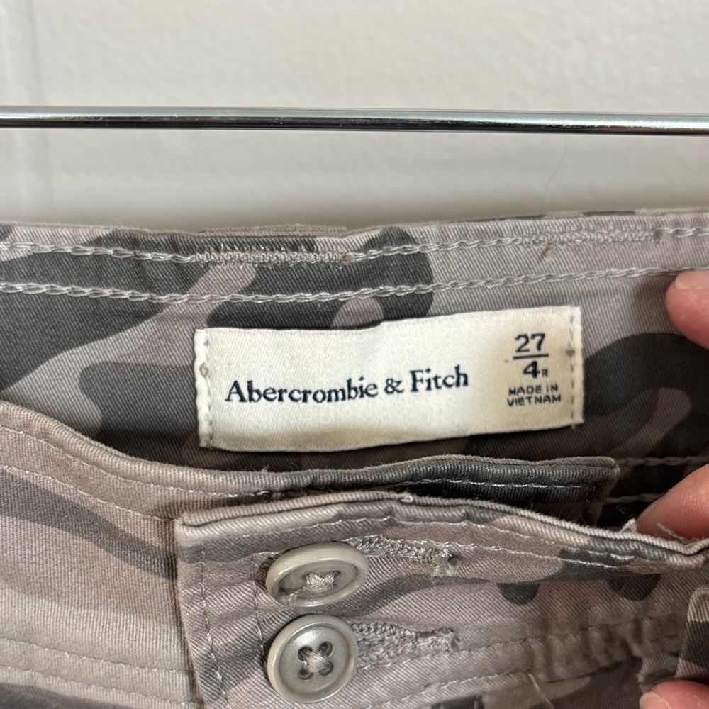 Abercrombie & Fitch Camouflage Straight Leg Pants - Picture 2 of 7